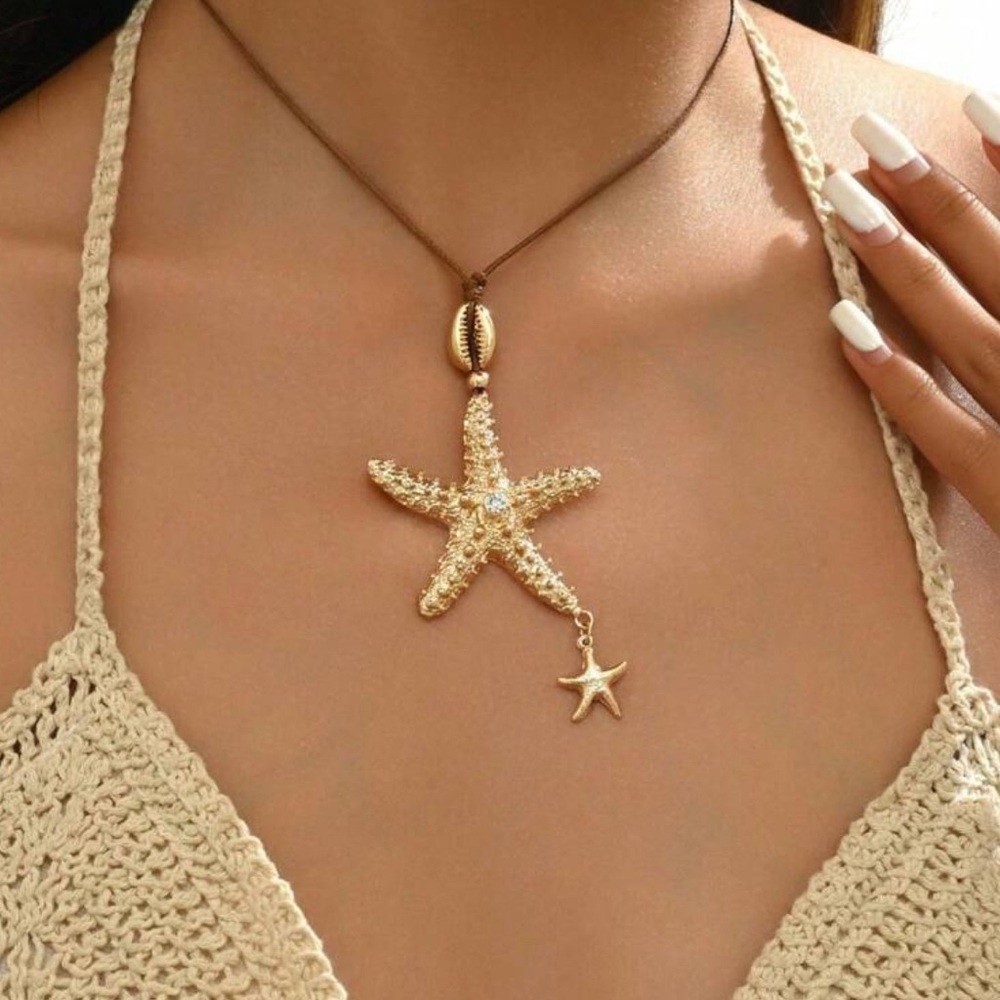 Gold Starfish Pendant Necklace